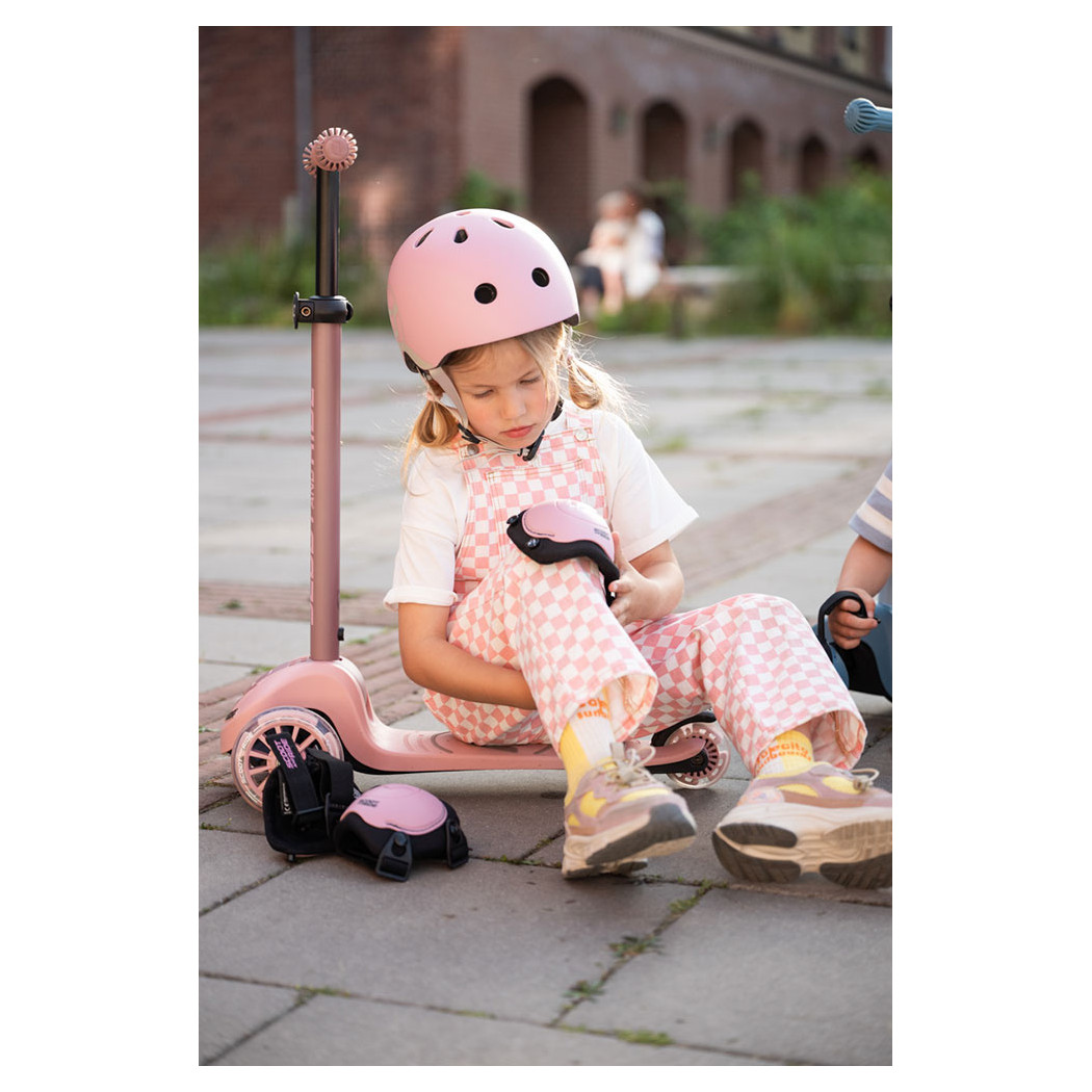 Rose 3S LED - Highwaykick3 - Regulowana Hulajnoga 3-7 lat - Świecące Skrętne Kółka - Scootandride