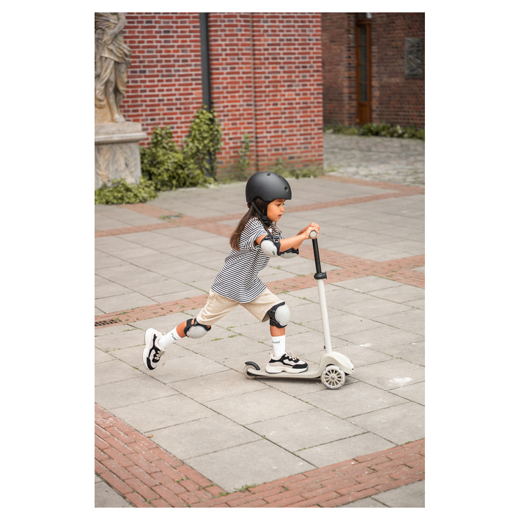 Ash 3S LED - Highwaykick3 - Regulowana Hulajnoga 3-7 lat - Świecące Skrętne Kółka - Scootandride