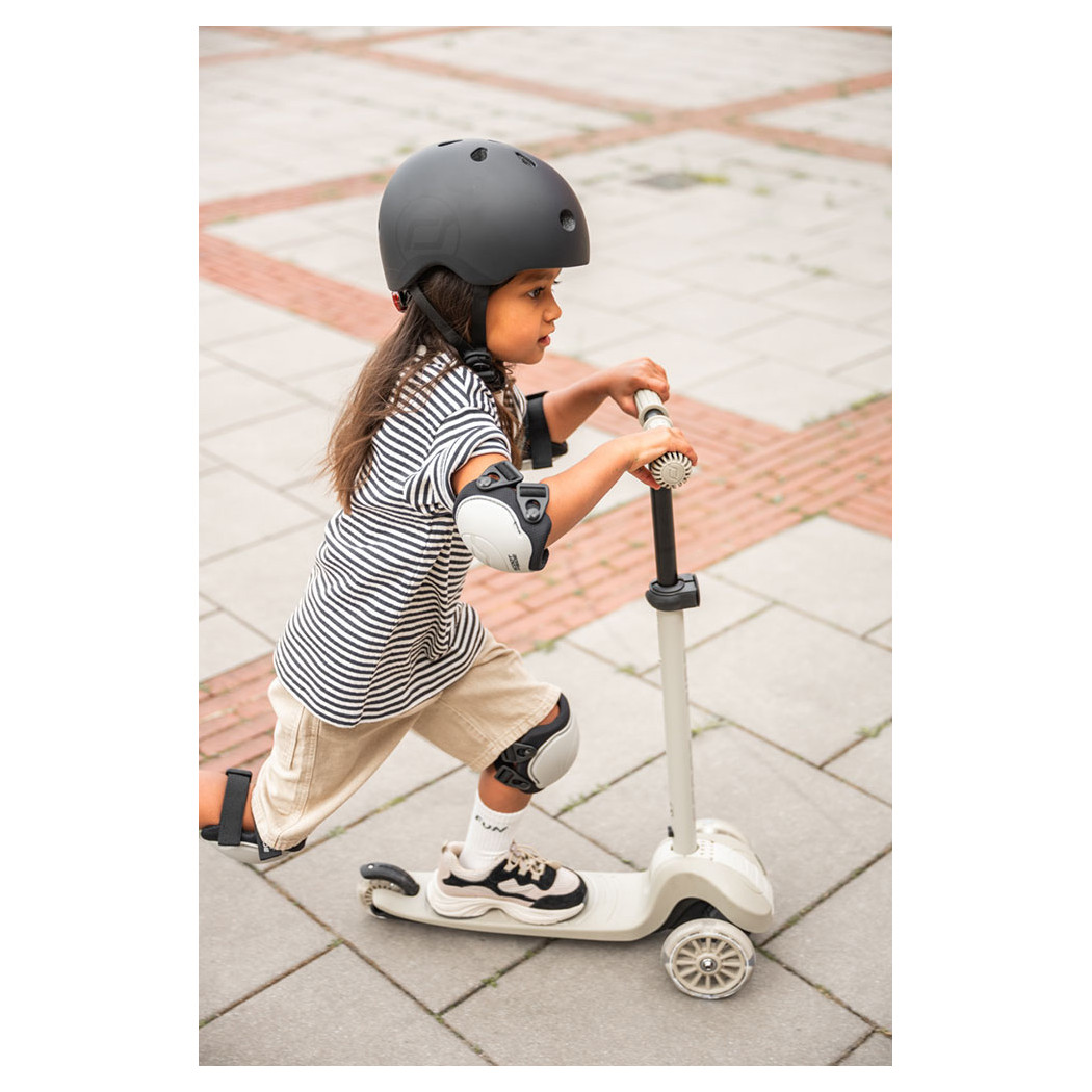 Ash 3S LED - Highwaykick3 - Regulowana Hulajnoga 3-7 lat - Świecące Skrętne Kółka - Scootandride