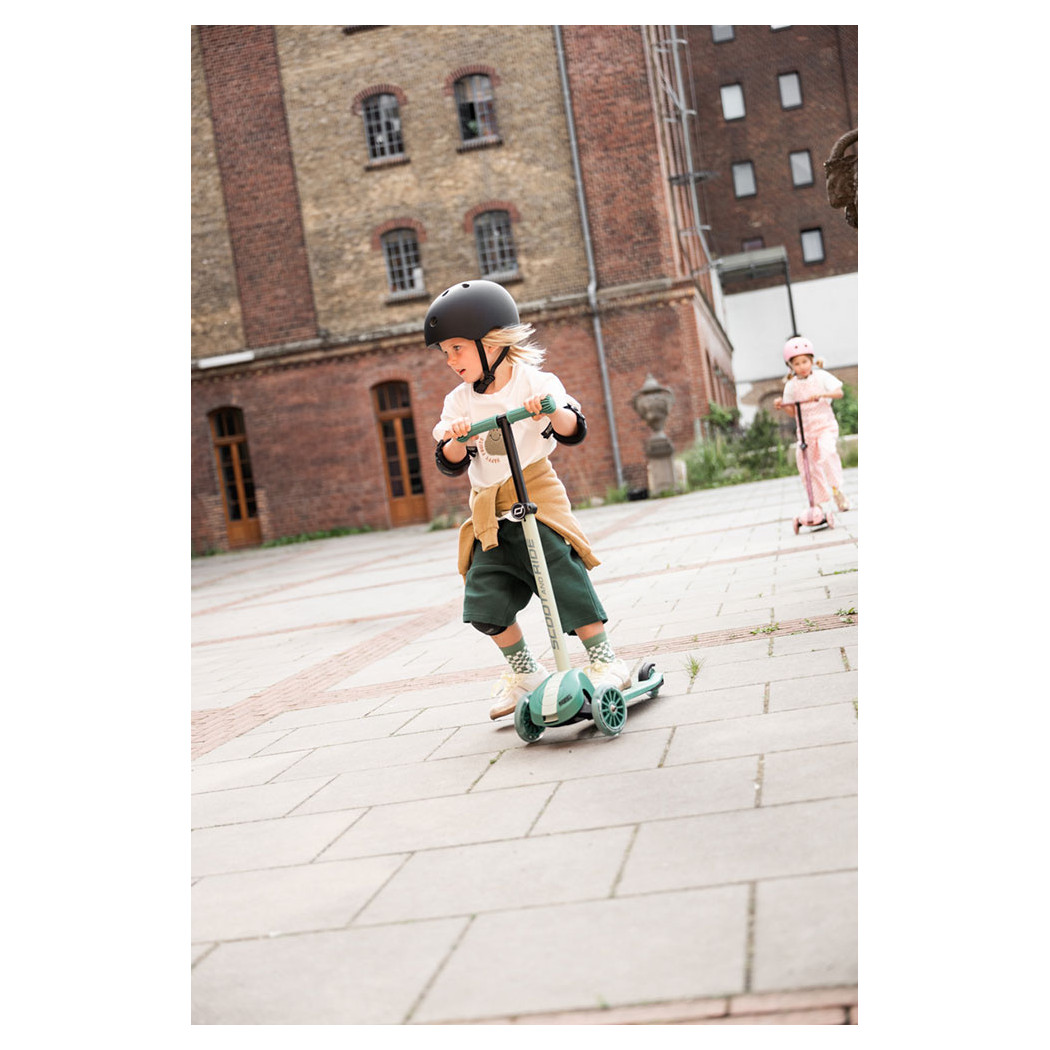 Forest 3S LED - Highwaykick3 - Regulowana Hulajnoga 3-7 lat - Świecące Skrętne Kółka - Scootandride