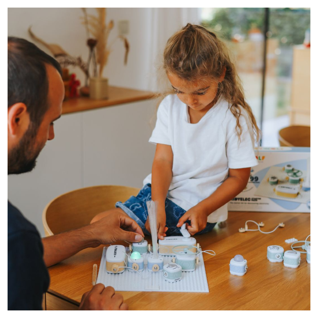 KIDYELEC Starter - Mały Elektryk Zestaw Konstrukcyjny Elektryczność - KIDYWOLF