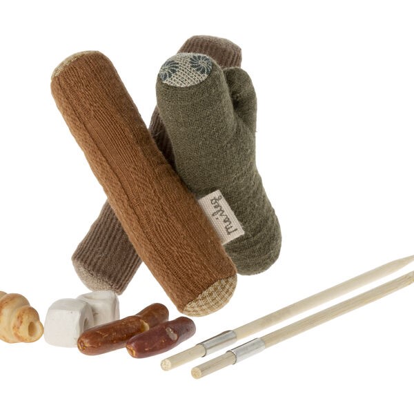 Ognisko dla Myszek - Zestaw Ogniskowy - Kijki Kiełbaski Pianki Pieczywo - Maileg