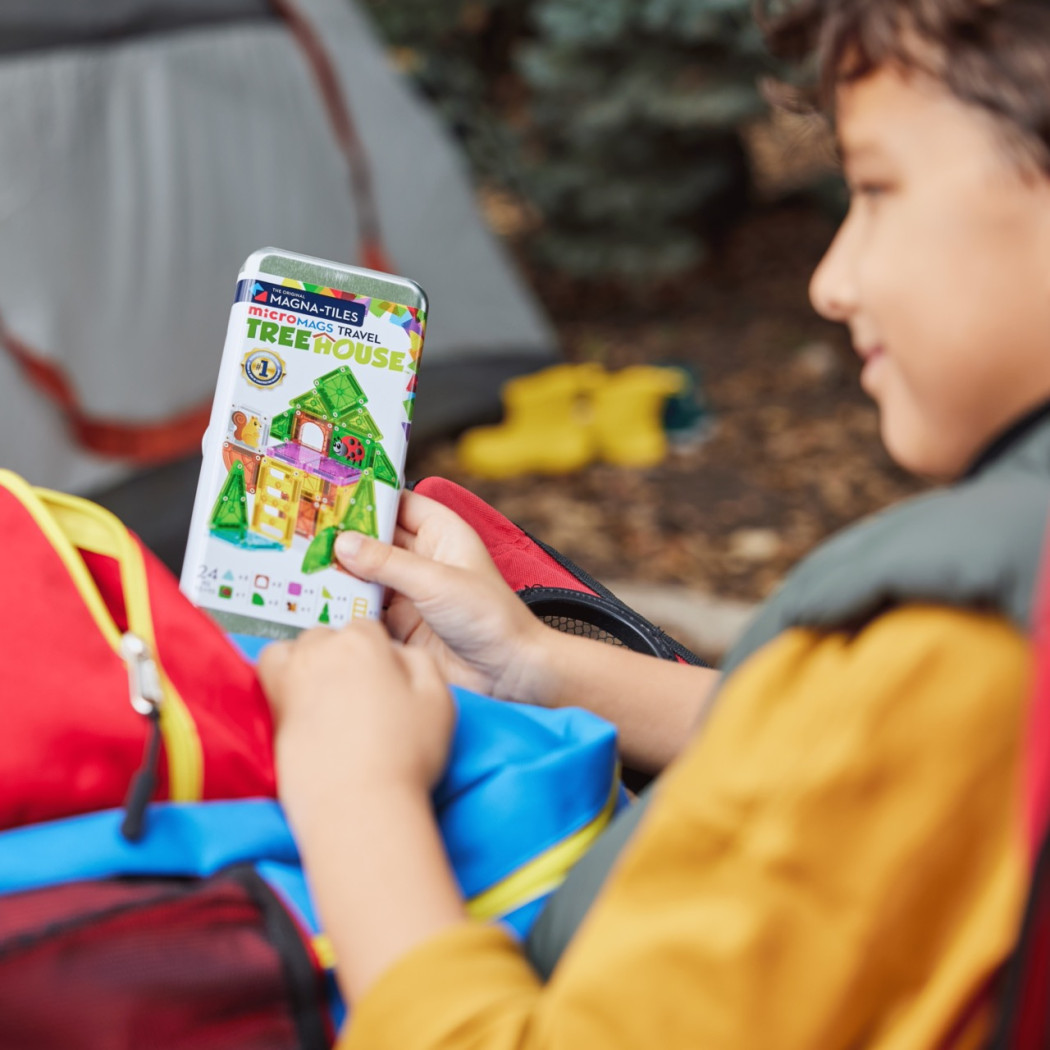 Treehouse - Podróżne Klocki Magnetyczne 26 el. w Metalowym Pudełku - Travel Set - Magna-Tiles