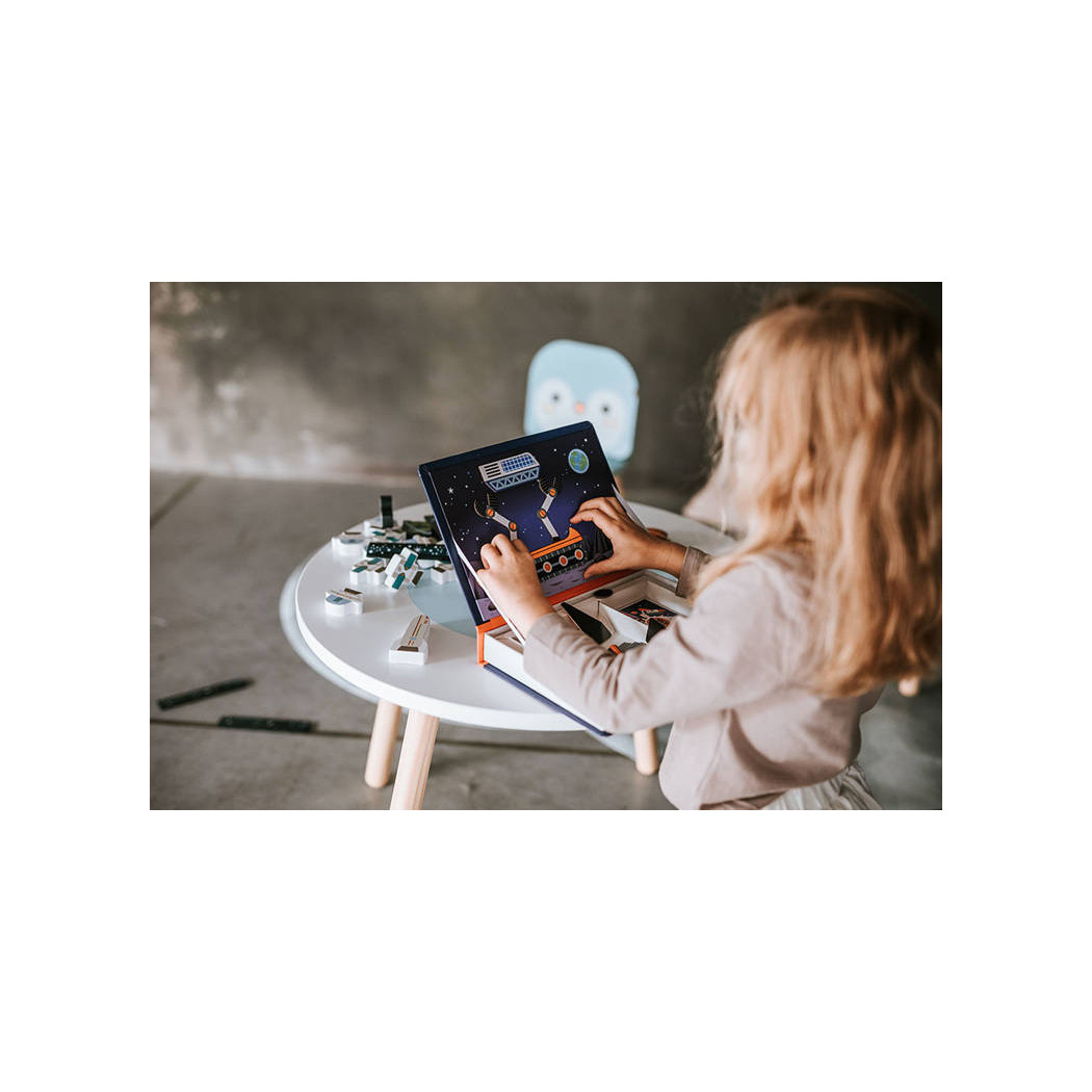 Kosmos - Magnetyczna Układanka Misja na Księżyc - 52 Magnesy - Magnetibook - Janod