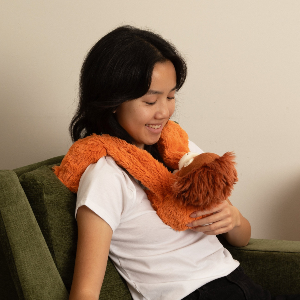 Orangutan Ollie - Pluszak Obciążeniowy 1,1 kg dla Dzieci Małpka - Sensoryczny Terapeutyczny - Hugimals