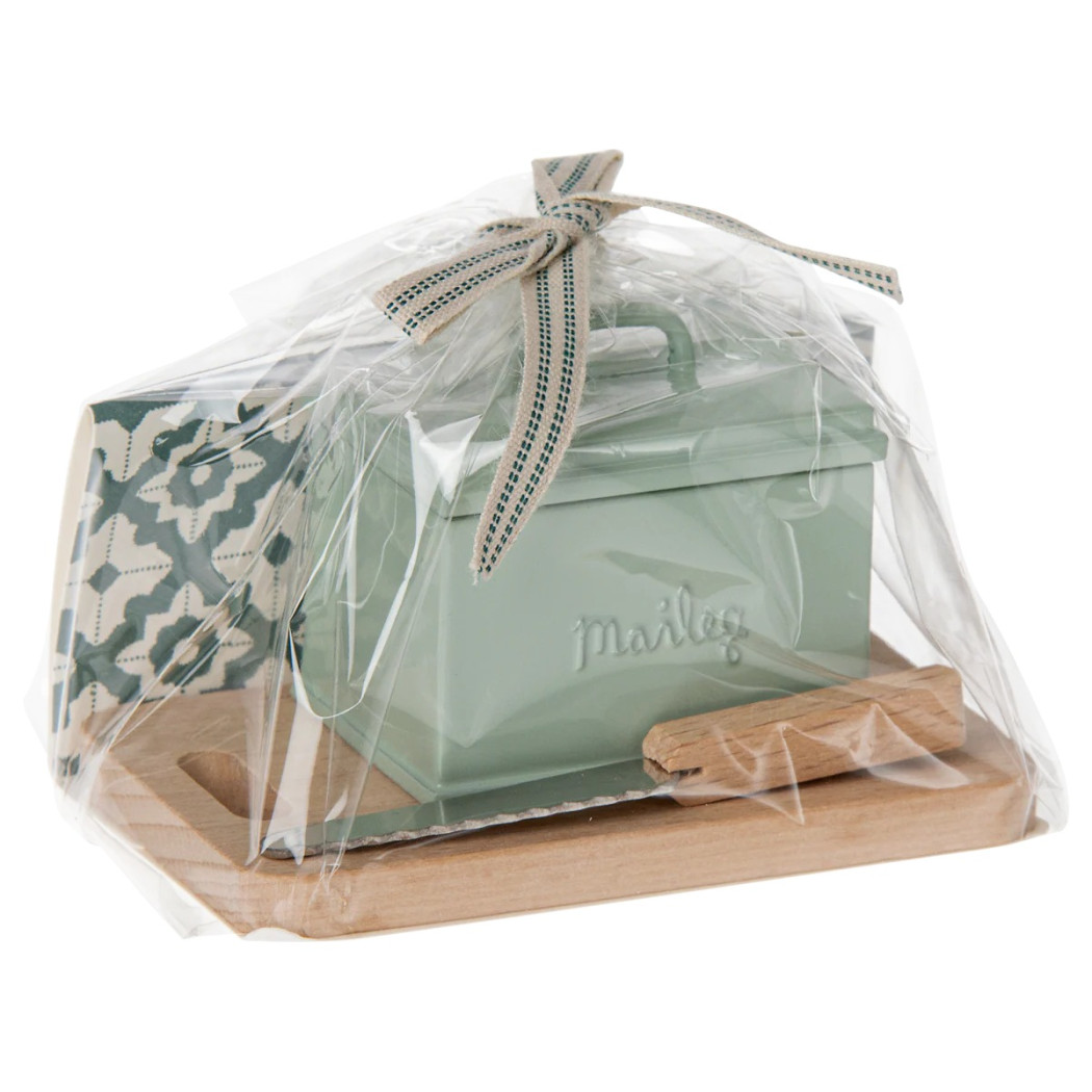 Chlebak z Akcesoriami - Miniature Bread Box With Cutting Board And Knife - Akcesoria Dla Lalek - Maileg