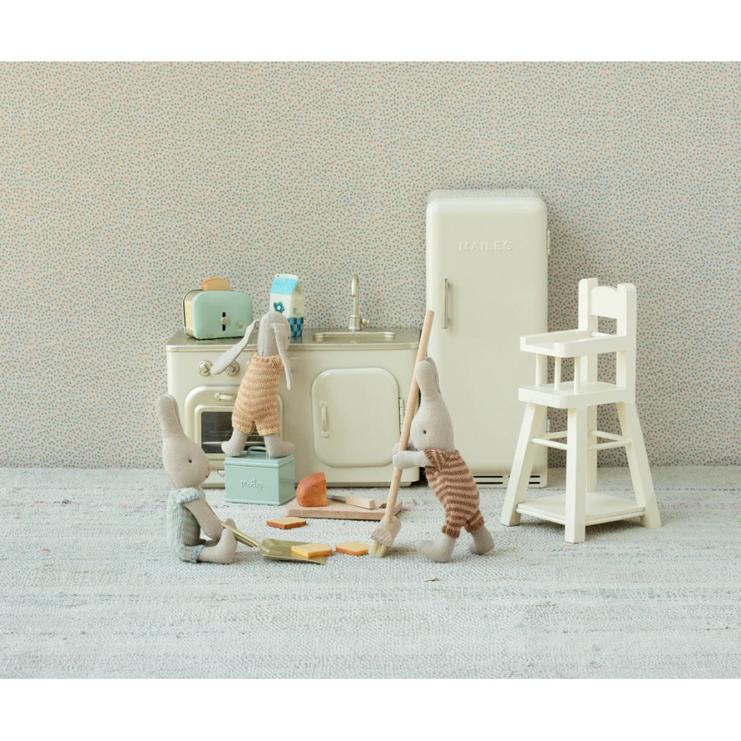 Chlebak z Akcesoriami - Miniature Bread Box With Cutting Board And Knife - Akcesoria Dla Lalek - Maileg