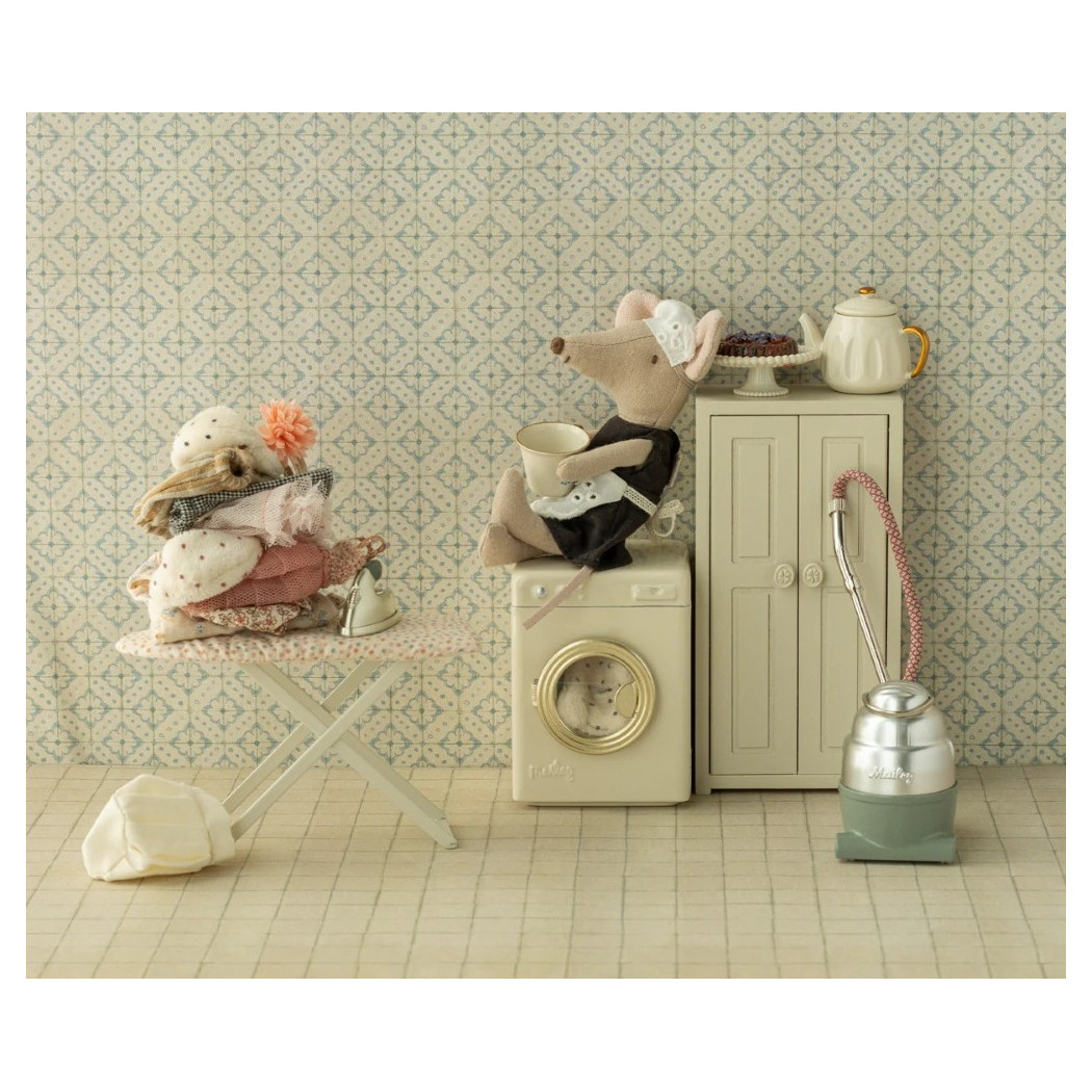 Różowa Drewniana Szafa do Domku dla Myszek- Closet Mouse Light Rose - Maileg