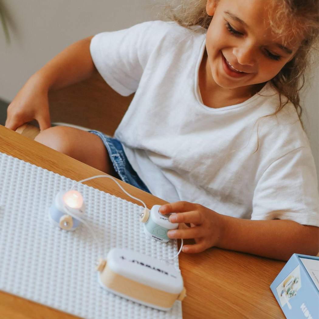 KIDYELEC Expert - Mały Elektryk Duży Zestaw Konstrukcyjny Elektryczność - KIDYWOLF