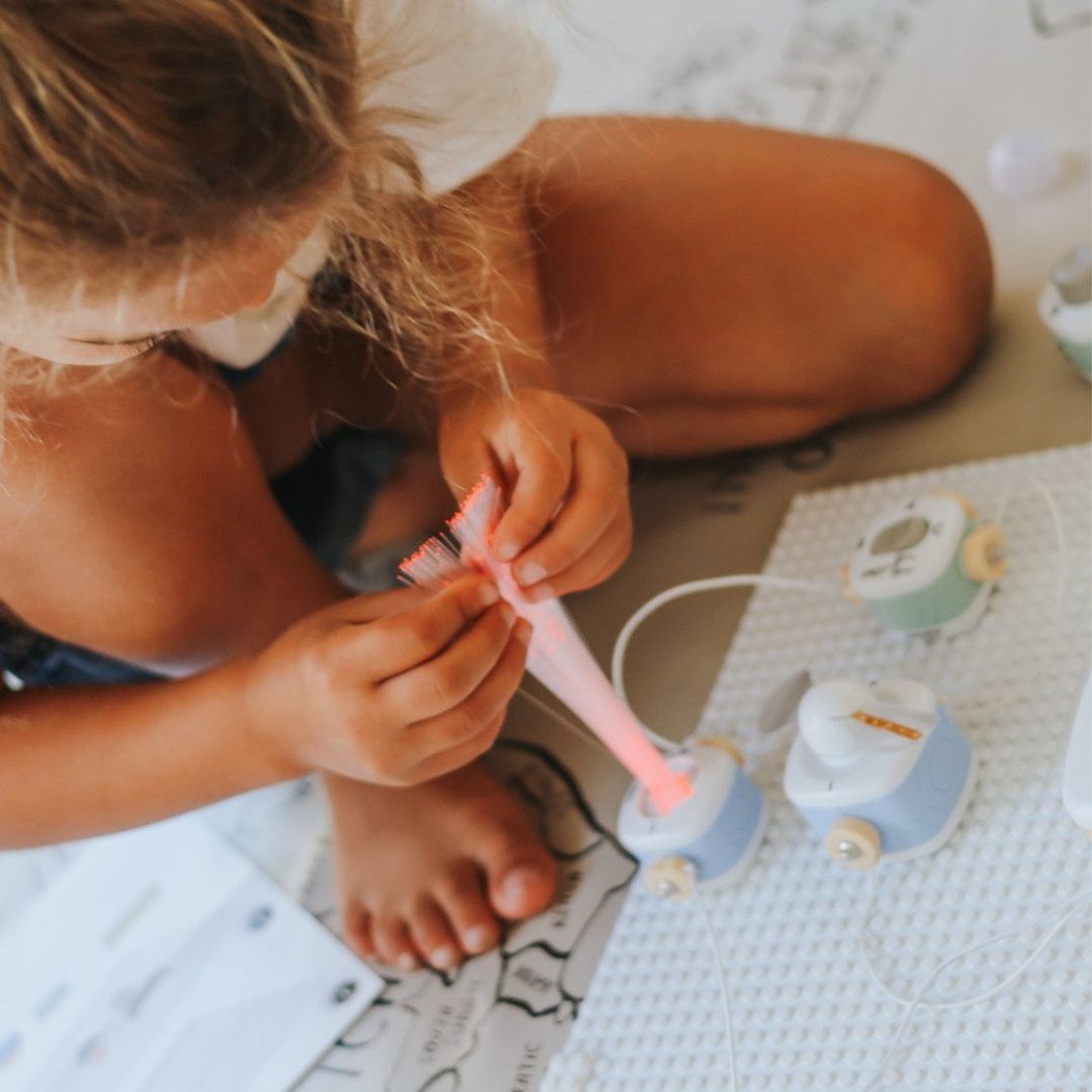 KIDYELEC Expert - Mały Elektryk Duży Zestaw Konstrukcyjny Elektryczność - KIDYWOLF