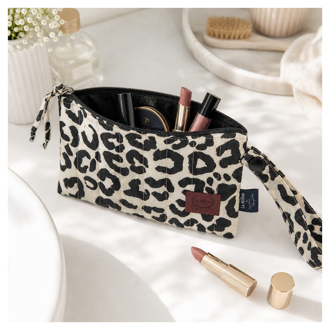 Saszetka Leopard Cream Etui na Telefon - Pikowana Ortalionowa by Magdalena Lamparska - La Millou