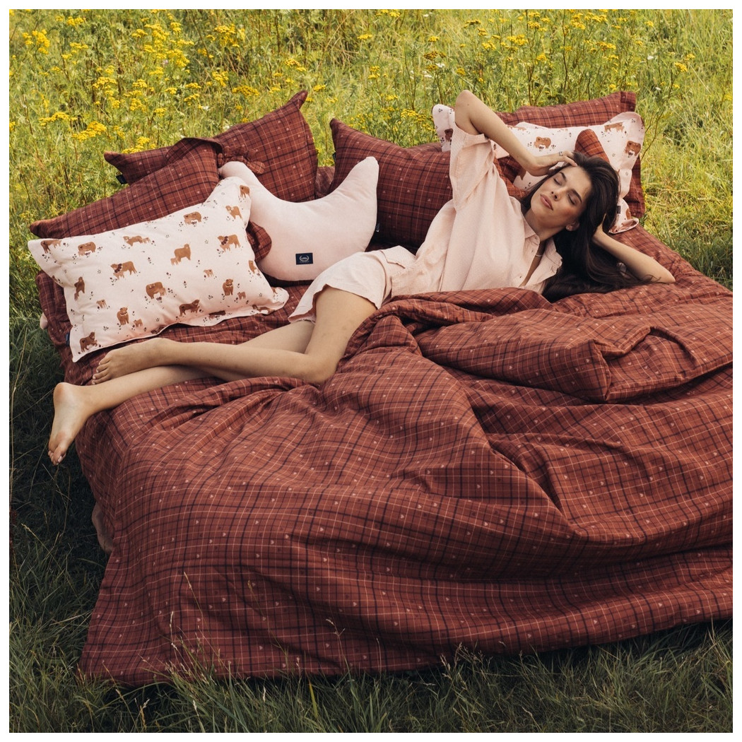 Moo Meadow Plaid - Bawełniana Poduszka do Spania XL z Falbaną - 50x70 cm - La Millou